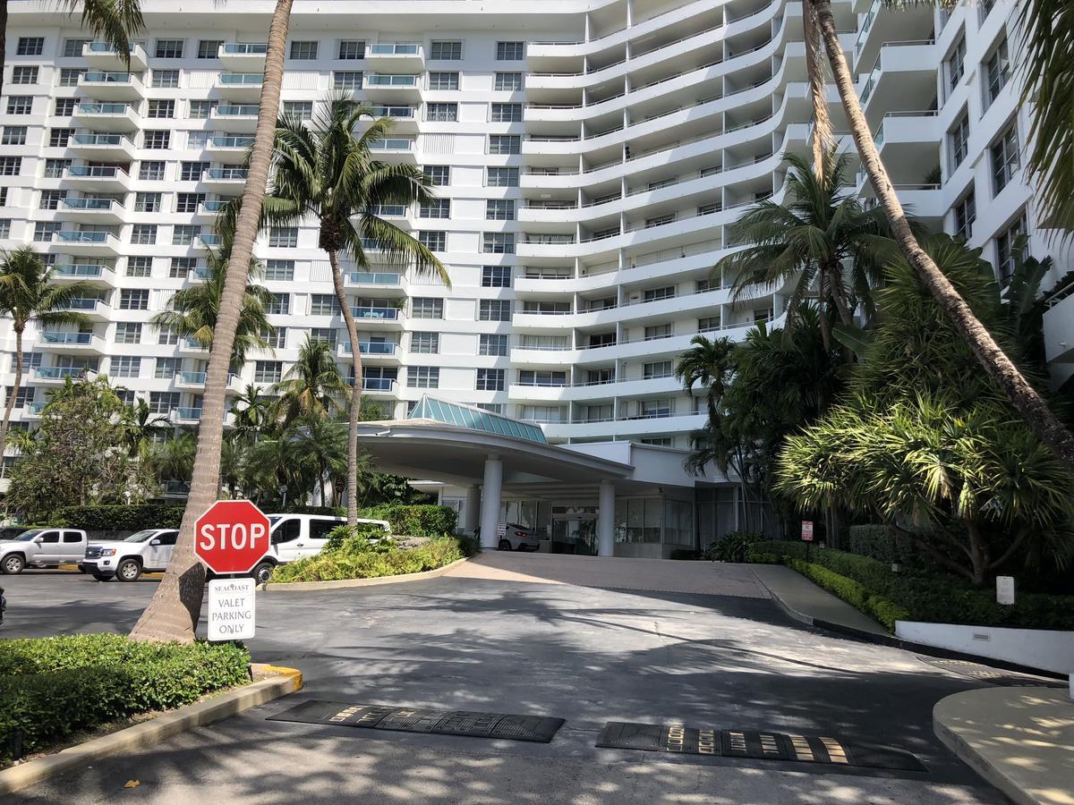 Apartment At The Beach North Bay Village Exterior photo